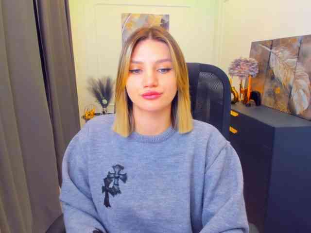 SelenaMoonlight webcam