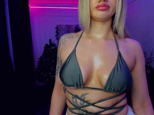 SelenaMoonlight webcam