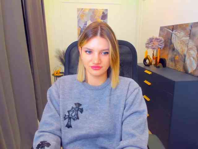 SelenaMoonlight webcam