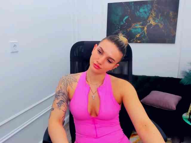 SelenaMoonlight webcam