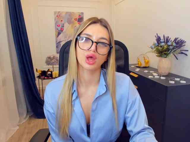 SelenaMoonlight webcam