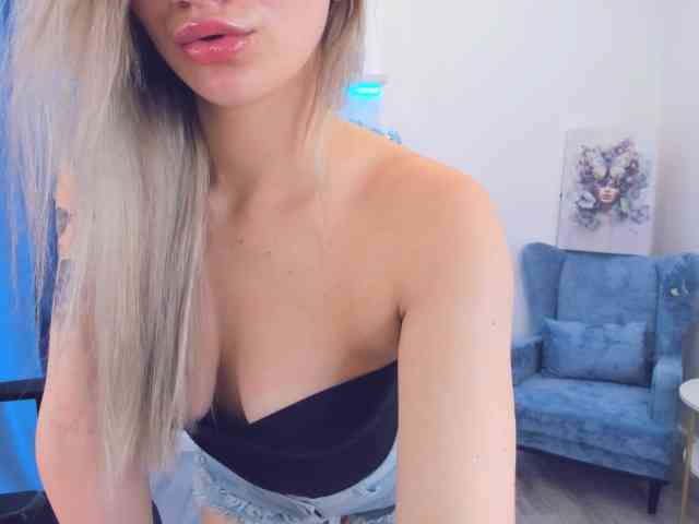 SelenaMoonlight webcam
