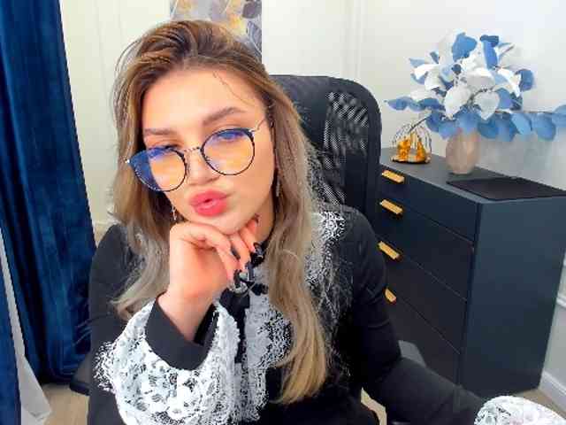 SelenaMoonlight webcam