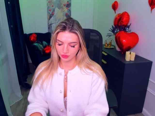 SelenaMoonlight webcam