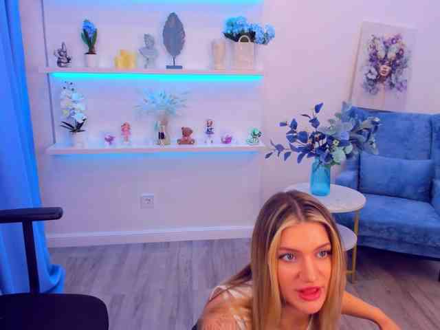 SelenaMoonlight webcam