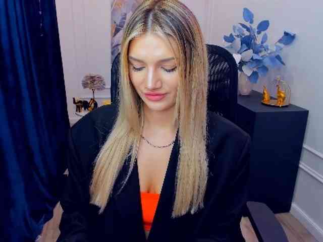 SelenaMoonlight webcam