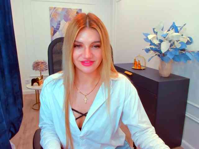 SelenaMoonlight webcam