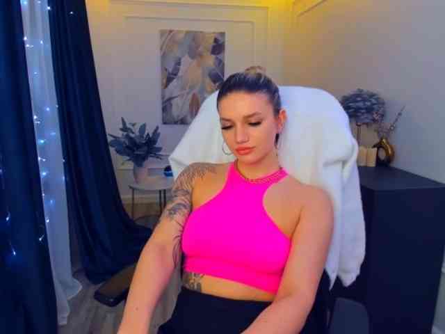 SelenaMoonlight webcam