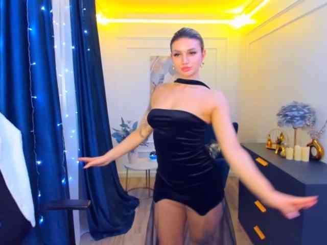 SelenaMoonlight webcam