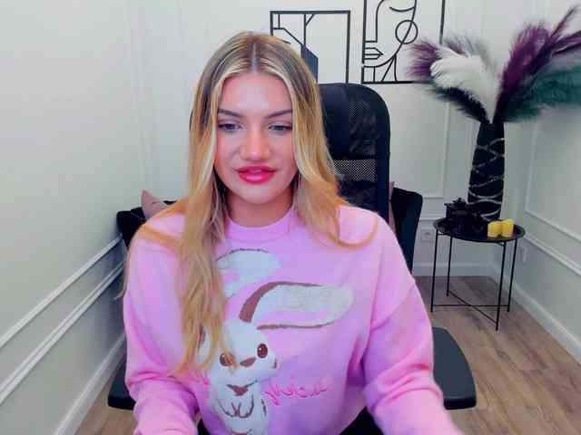 SelenaMoonlight webcam