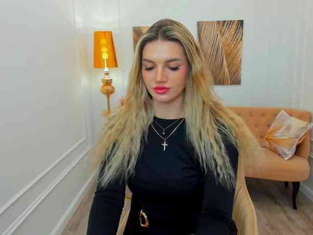 SelenaMoonlight webcam