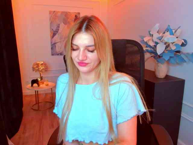 SelenaMoonlight webcam