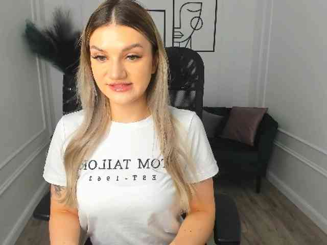 SelenaMoonlight webcam