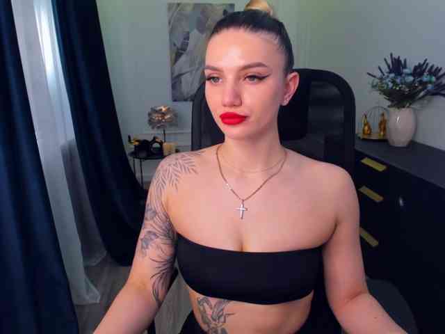 SelenaMoonlight webcam