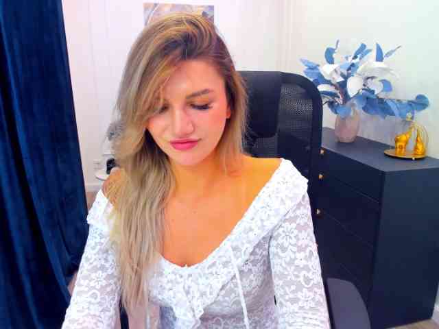 SelenaMoonlight webcam