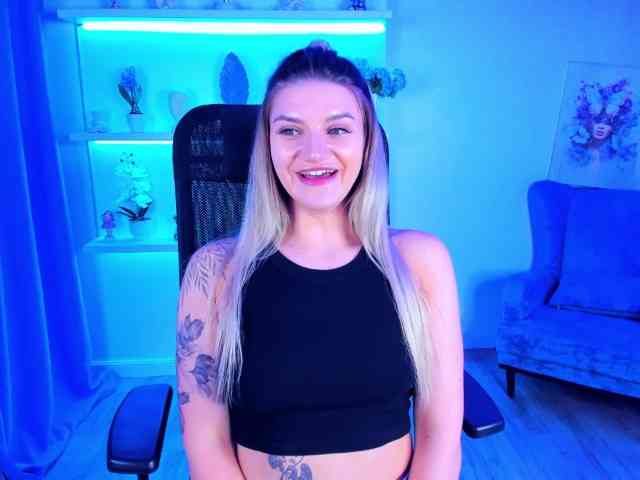 SelenaMoonlight webcam