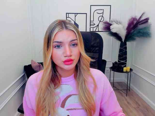 SelenaMoonlight webcam