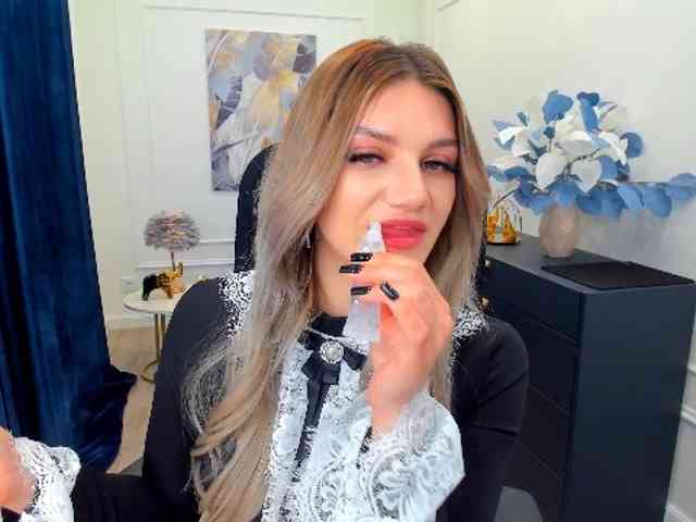 SelenaMoonlight webcam