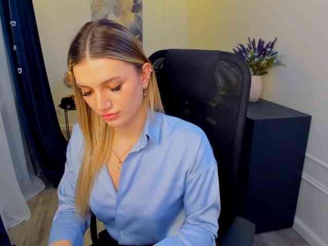 SelenaMoonlight webcam