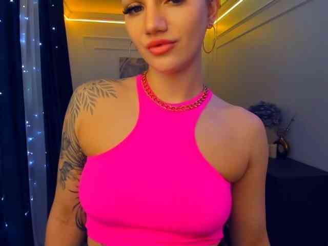 SelenaMoonlight webcam