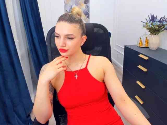 SelenaMoonlight webcam