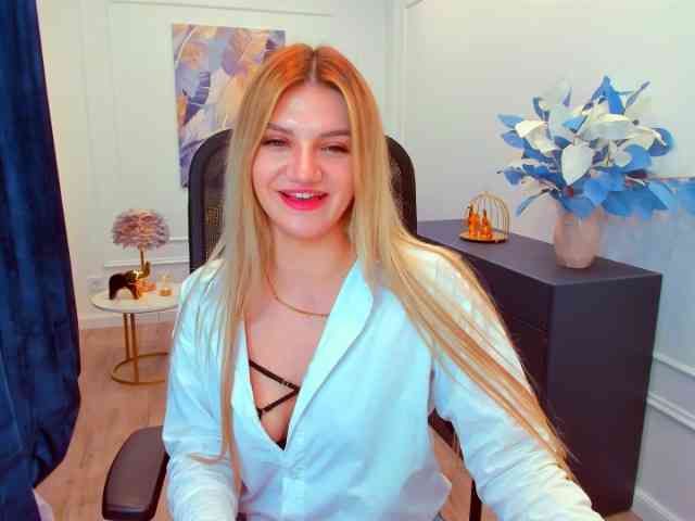 SelenaMoonlight webcam