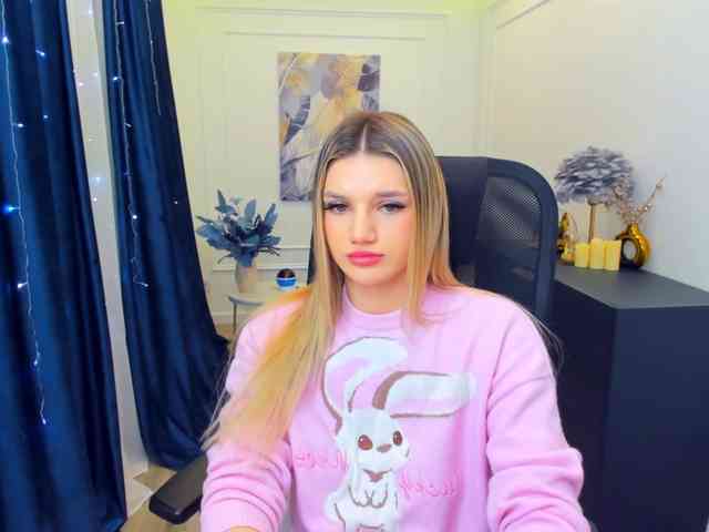 SelenaMoonlight webcam