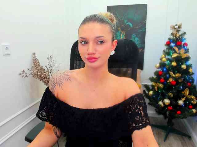 SelenaMoonlight webcam