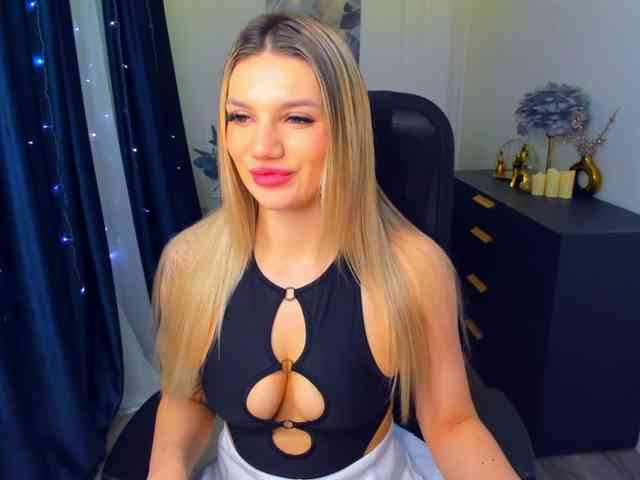 SelenaMoonlight webcam