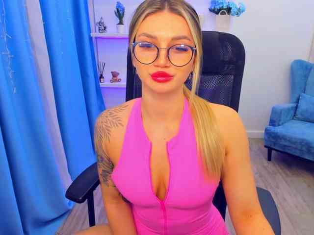 SelenaMoonlight webcam