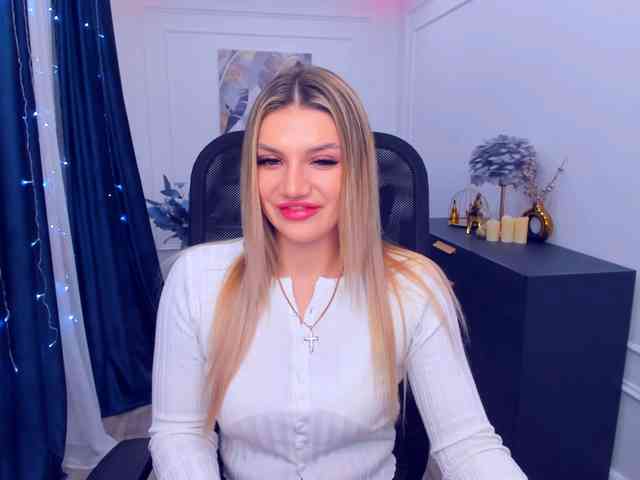 SelenaMoonlight webcam