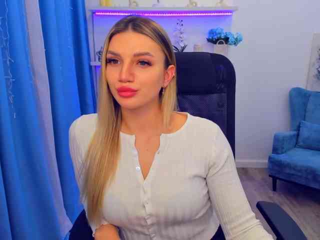 SelenaMoonlight webcam