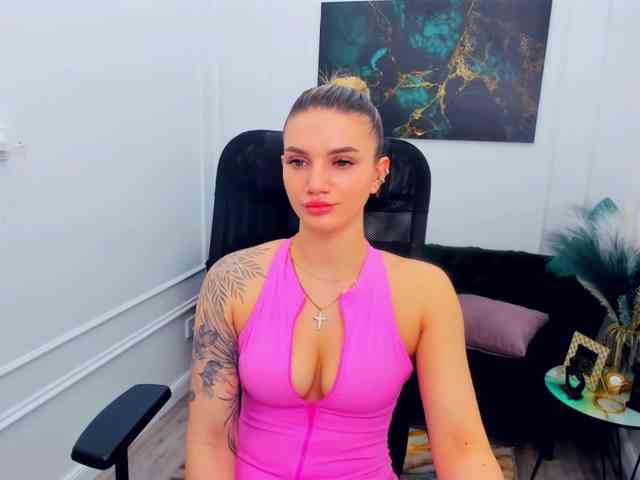 SelenaMoonlight webcam