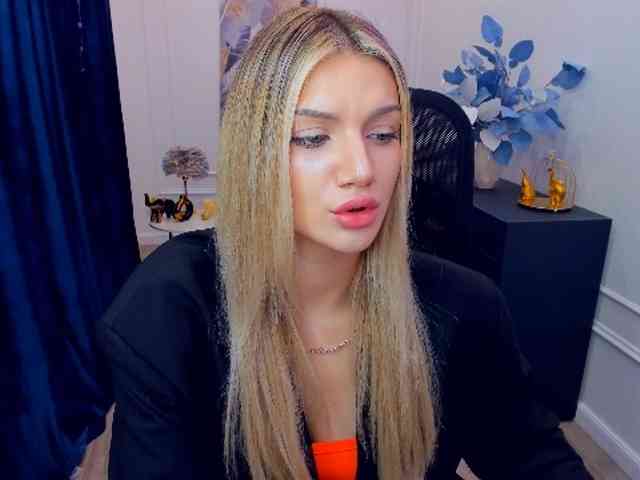 SelenaMoonlight webcam