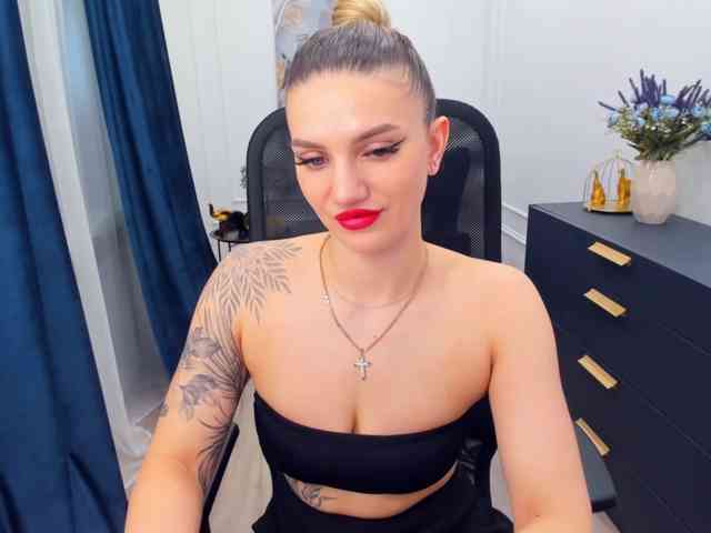 SelenaMoonlight SelenaMoonlight