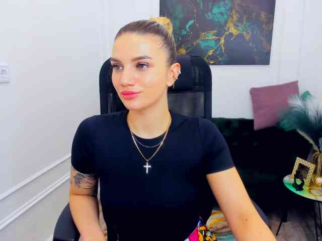 SelenaMoonlight webcam