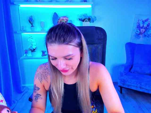 SelenaMoonlight webcam