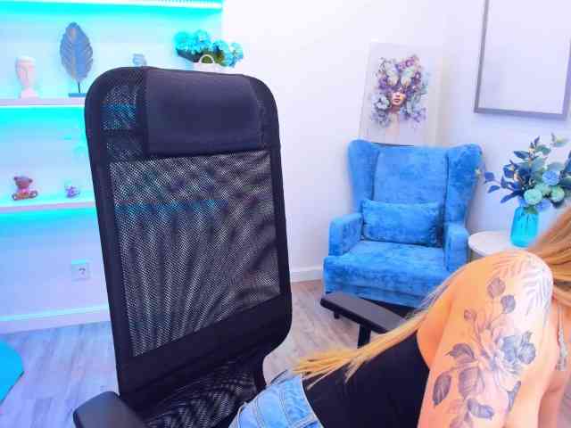 SelenaMoonlight webcam