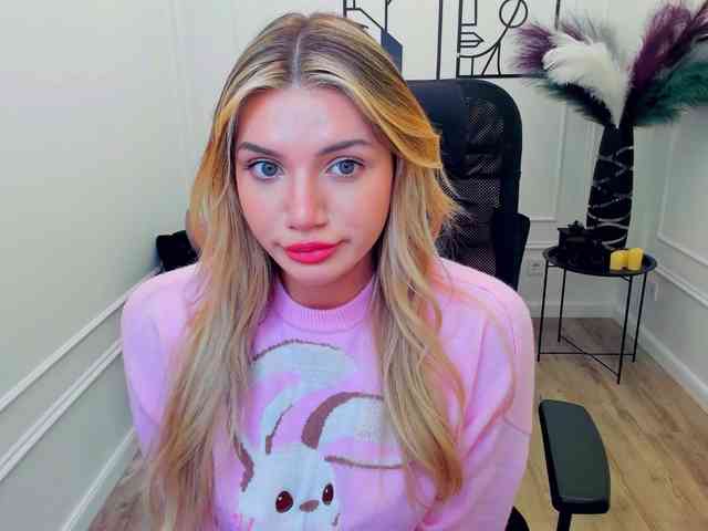 SelenaMoonlight webcam