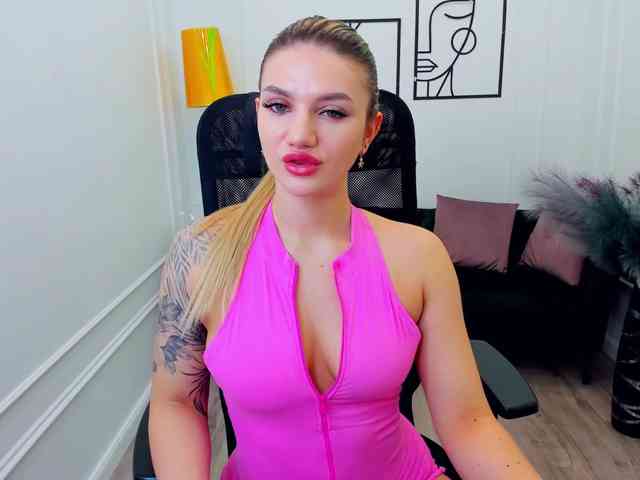 SelenaMoonlight webcam