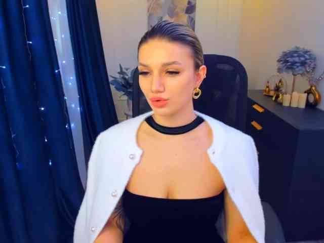 SelenaMoonlight webcam