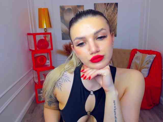 SelenaMoonlight webcam