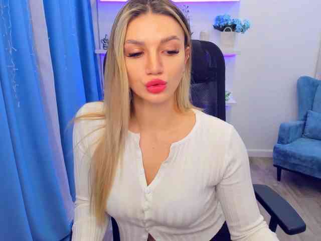 SelenaMoonlight webcam