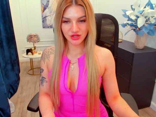 SelenaMoonlight webcam