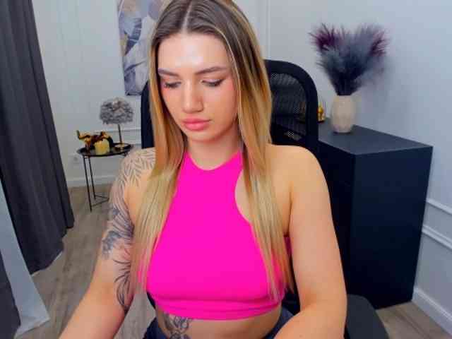 SelenaMoonlight webcam