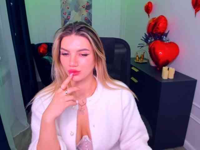 SelenaMoonlight webcam