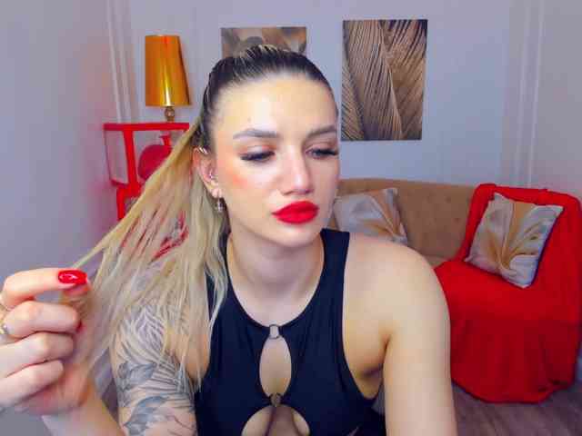 SelenaMoonlight webcam