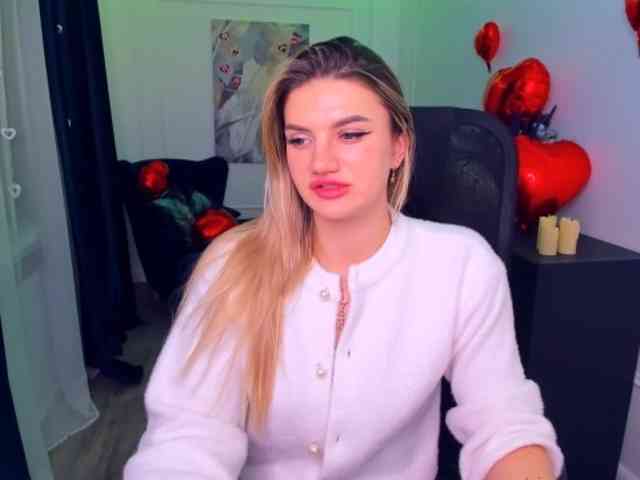 SelenaMoonlight webcam