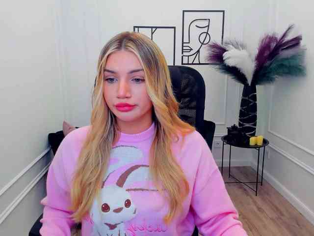 SelenaMoonlight webcam