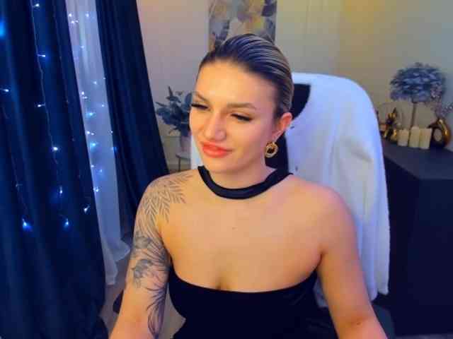 SelenaMoonlight webcam